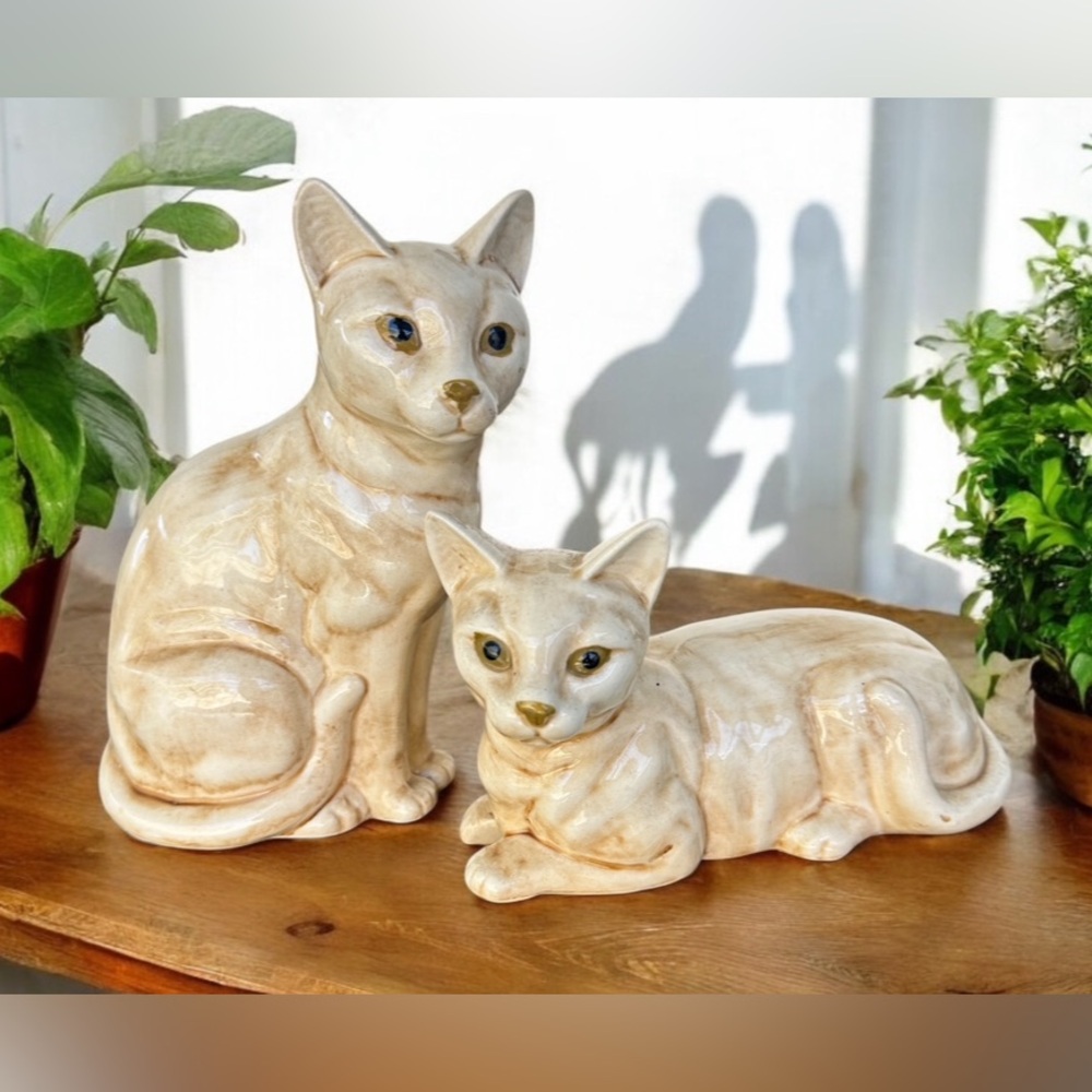 Siamese Cat Figurines Porcelain Ceramic Exotic Brown & White Norleans Japan 7” h